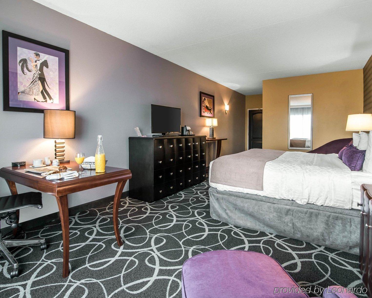 Park Manor Hotel Clifton Park Eksteriør billede A room at the Hotel 247