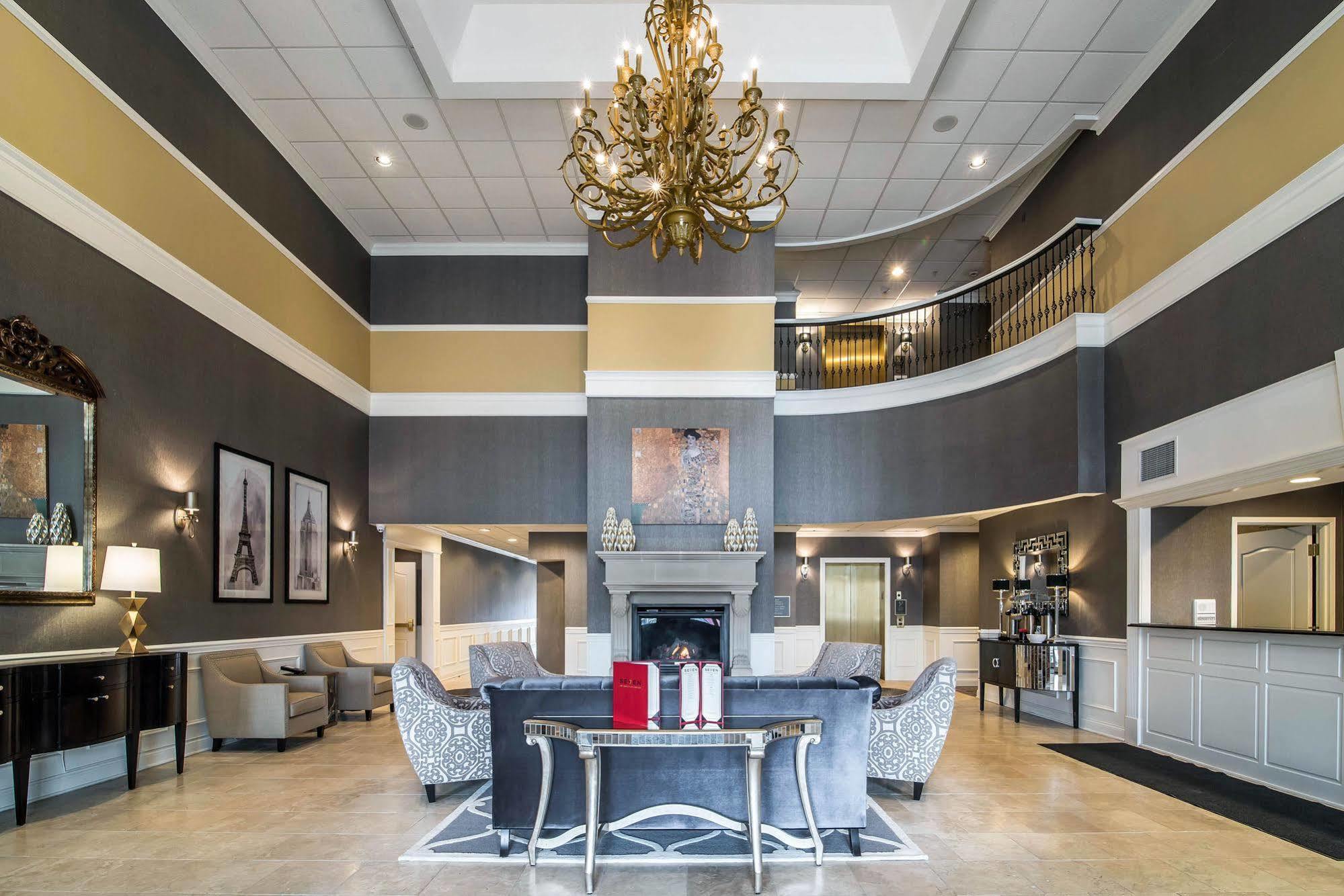 Park Manor Hotel Clifton Park Eksteriør billede The lobby of the hotel